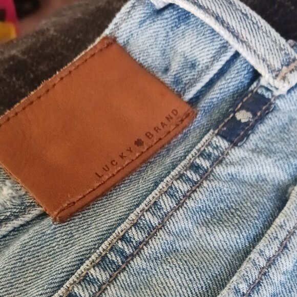 Jeans - Picture 4 of 4